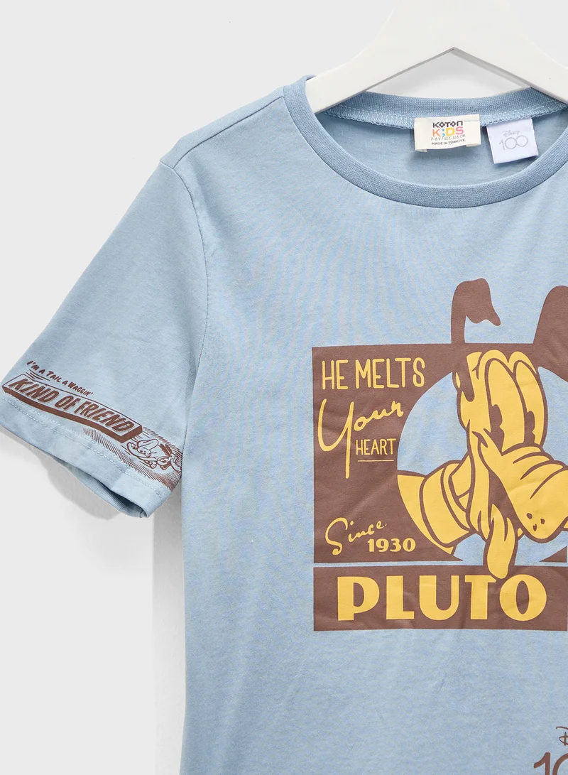 كوتون تيشيرت بلوتو قطن بأكمام قصيرة وياقة دائرية