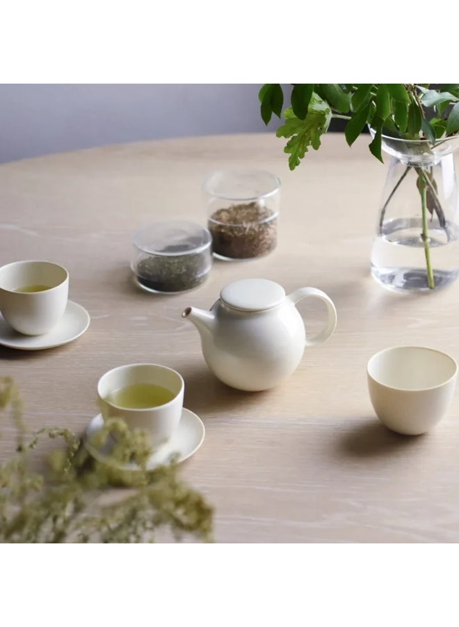 Kinto PEBBLE Porcelain Coffee Cup and Saucer Set White 180ml - Image 3
