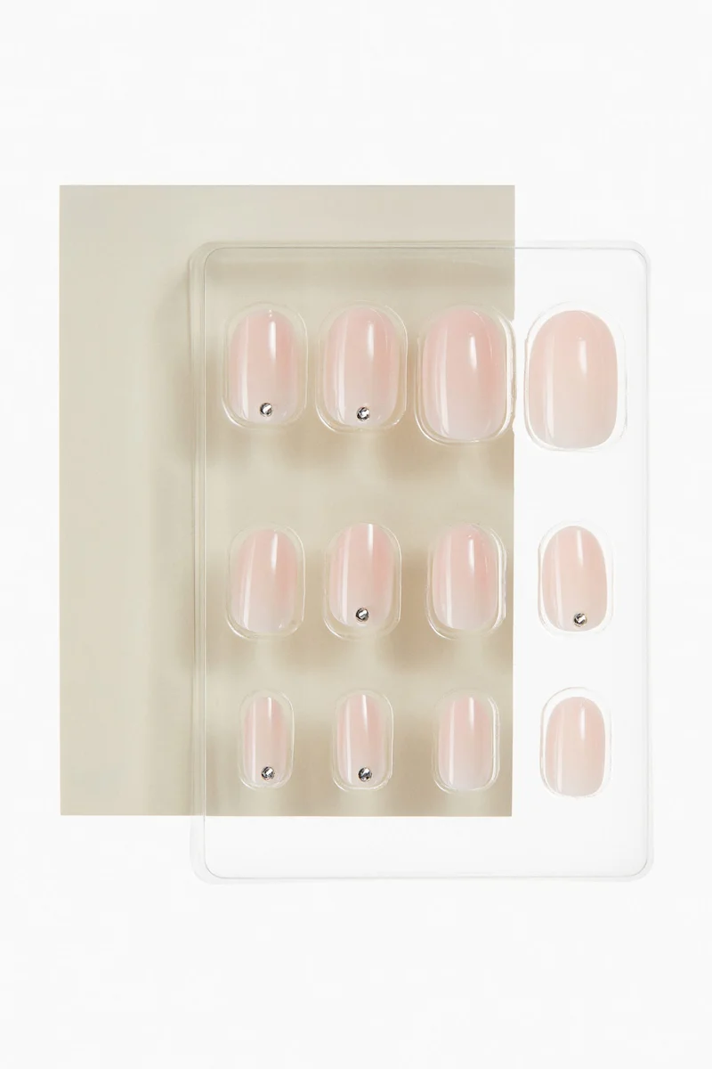 H&M Press-on nails