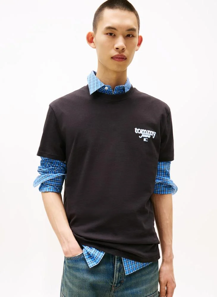 TOMMY JEANS Regular Fit Short Sleeve T-Shirt