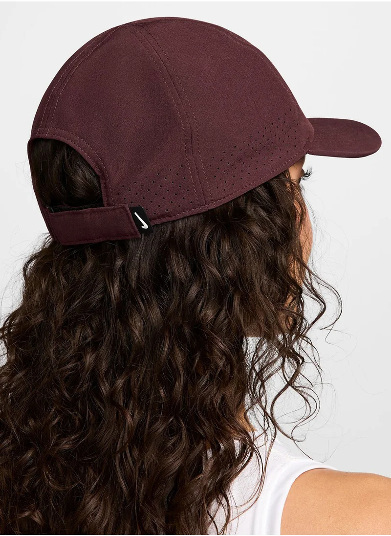 نايكي Dri-Fit Advantage Club Cap