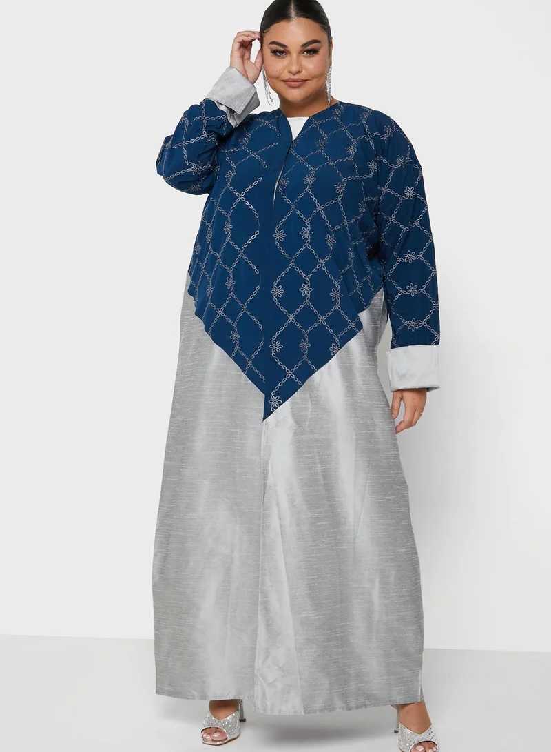 Hayas Closet Curve Asymmetric Embroidered Abaya