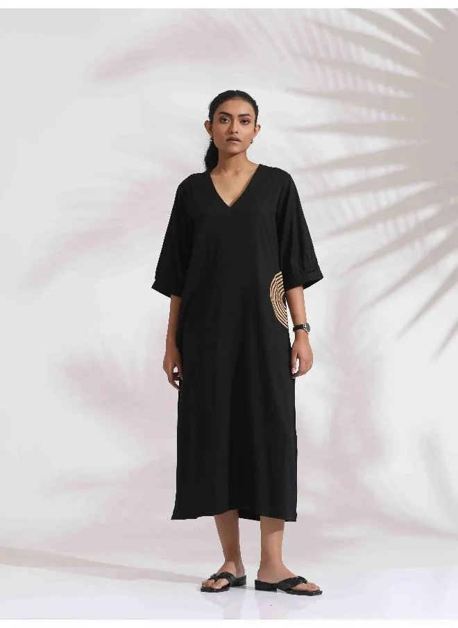 trueBrowns trueBrowns Black Cotton Embroidered Dress