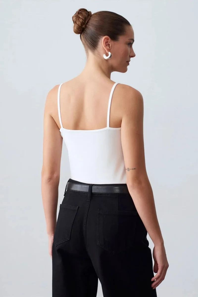 Dilvin White DILVIN Slim-fit Sleeveless Square-neck Blouse for Women | Best Price UAE