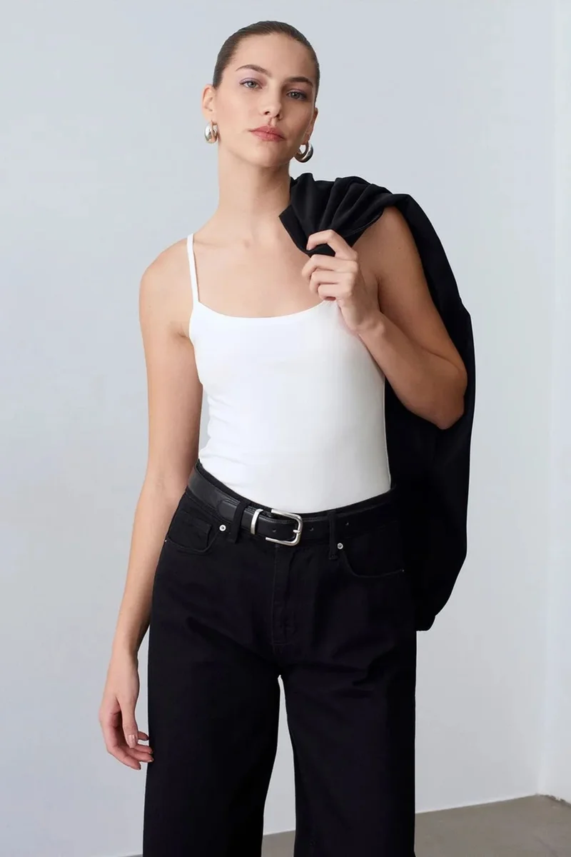 Dilvin White DILVIN Slim-fit Sleeveless Square-neck Blouse for Women | Best Price UAE