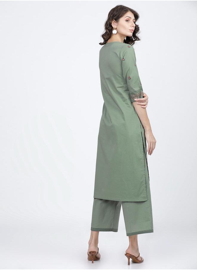 Vishudh Women Green Printed Cotton Kurta and Palazzo Set by Styli  - Image 3