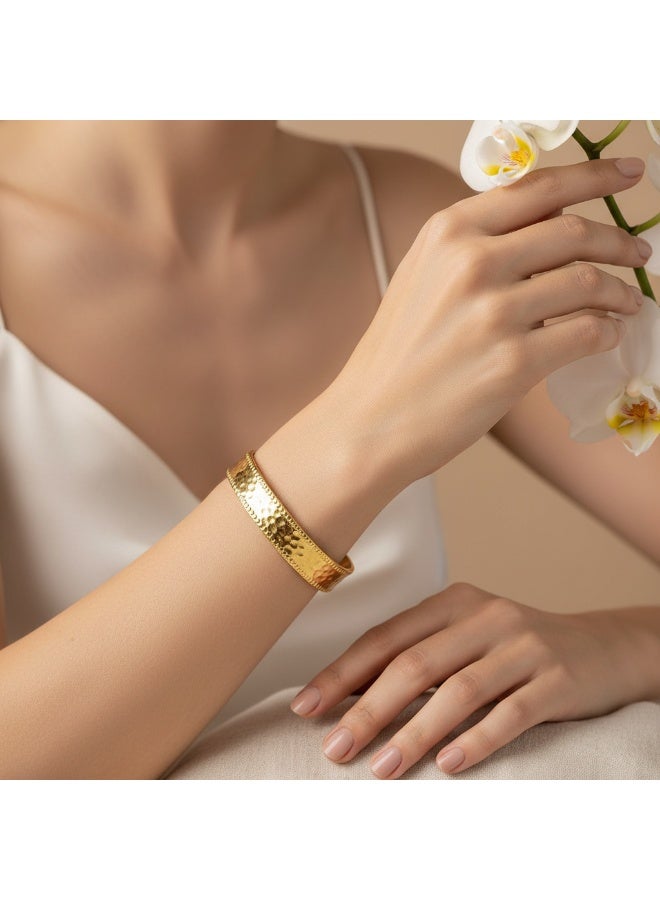 AMETOER 18K Gold-Plated Stainless Steel Open Cuff Bracelet for Women | Versatile Hammered C-Shaped Design - Image 2