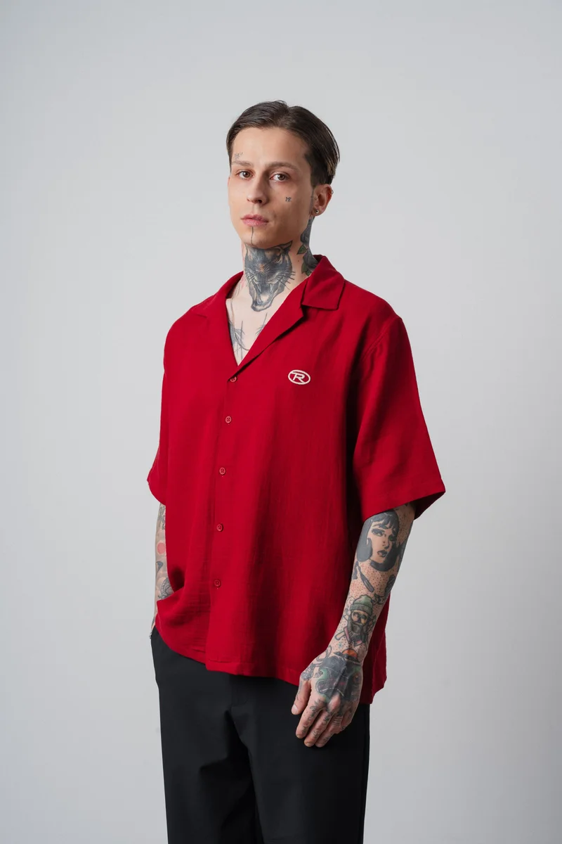 RESPIRE Men's R Embroidered Short-Sleeve Muslin Oversize Shirt Burgundy