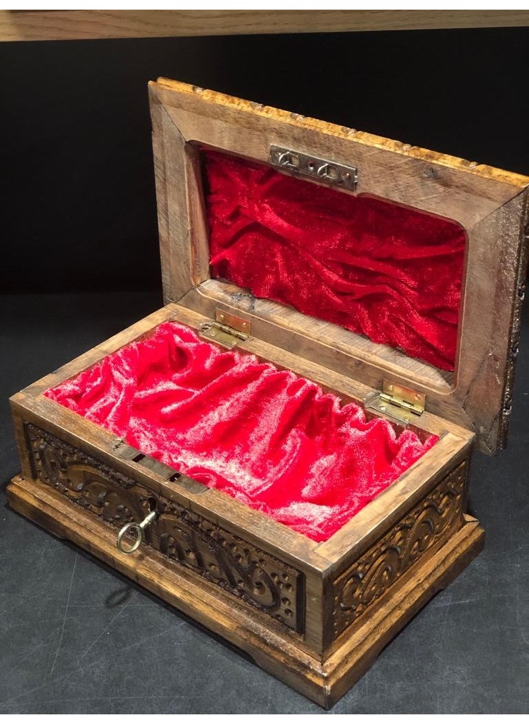 Lapidaria - Decorative Custom Made Locked Walnut Carved Chest Jewelry & Jewellery Box 24 cm - Image 1