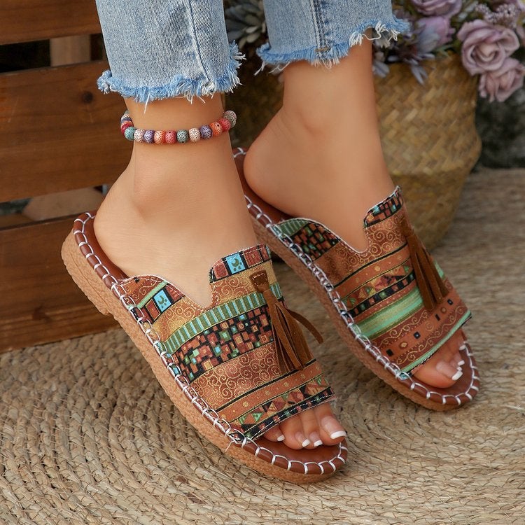 2025 Style Bohemian Flat Slippers For Outer Wear Tassel One-Line Beach Sandals - Image 4