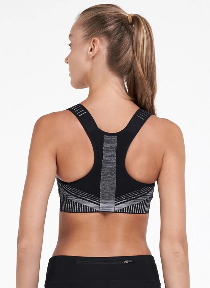 Nike Women's Phenom Flyknit Sports Bra