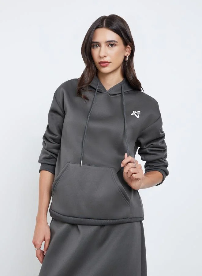 ستايلي طقم منسق من تنورة وهودي بقصة عادية