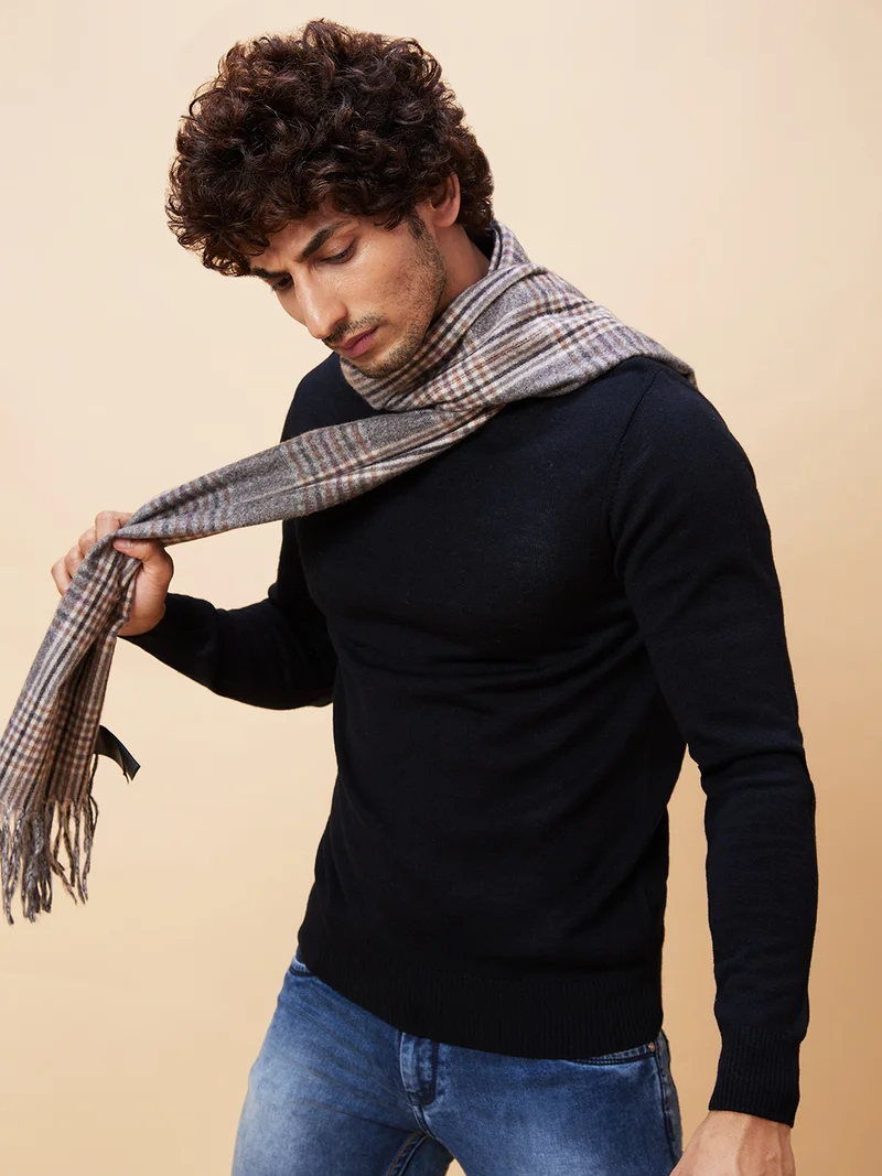 Globus Men Black Solid Casual Pullover Sweater