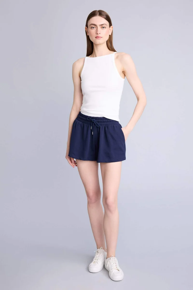 DeFacto Regular Fit Basic Normal Waist Regular Hem Bermuda