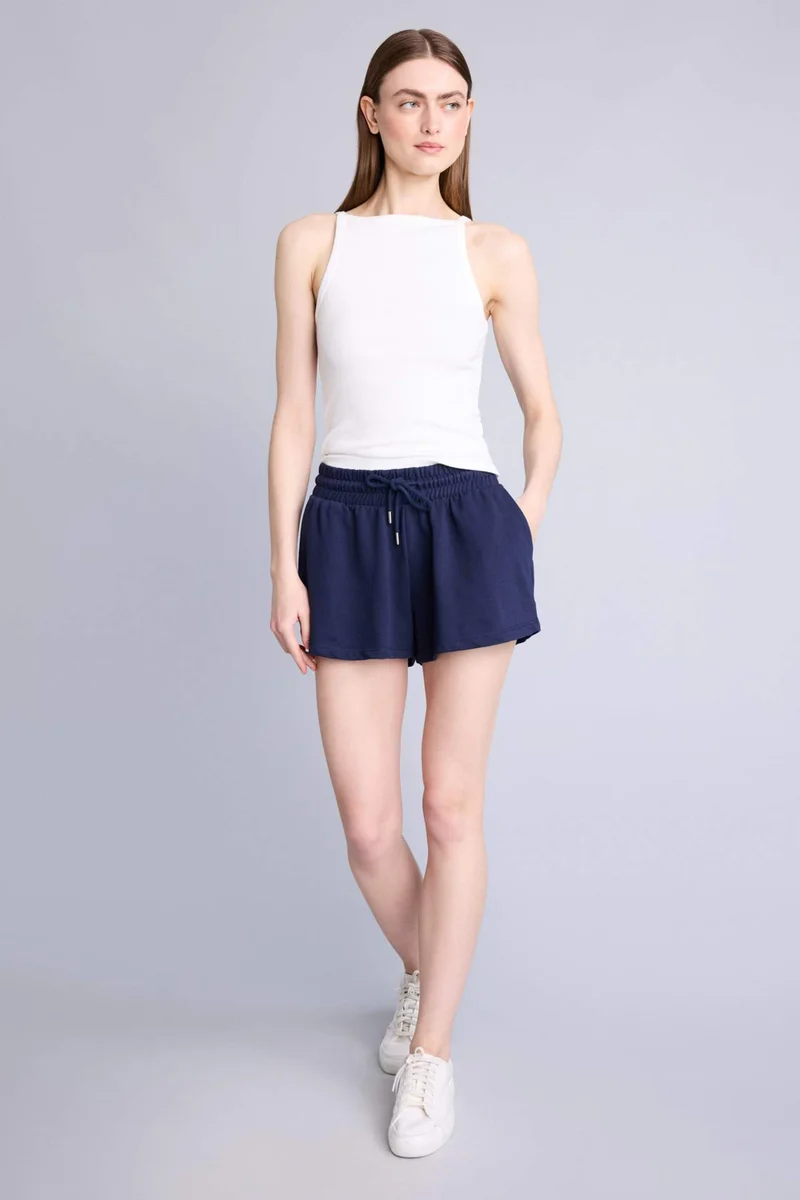 DeFacto Regular Fit Basic Normal Waist Regular Hem Bermuda
