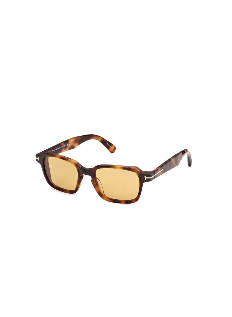 توم فورد نظارات شمسية مربعة بإطار كامل للرجال من توم فورد، طراز Ezra-02 FT1359 53E - Image 1