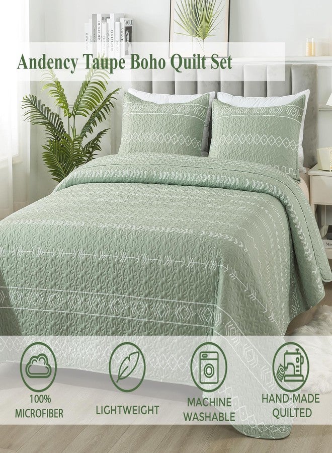 Andency Sage Green Quilt Set Queen (90x96 Inch), 3 Pieces(1 Striped Triangle Printed Quilt and 2 Pillowcases), Bohemian Summer Lightweight Reversible Microfiber Bedspread Coverlet Sets - Image 2