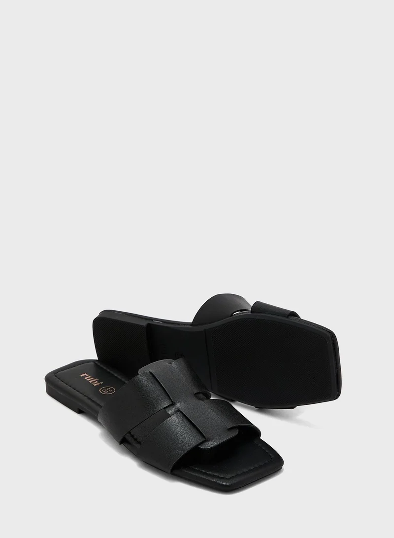Rubi Farrah Fisherman Slides