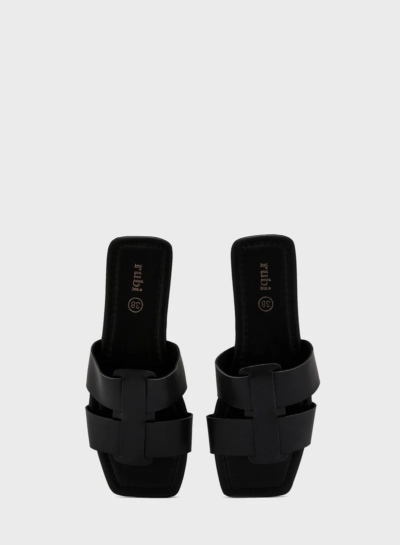 Rubi Farrah Fisherman Slides