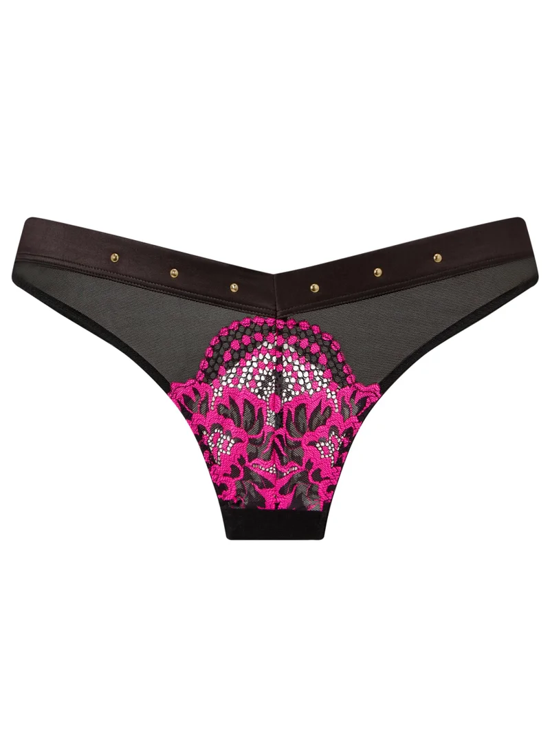 آن سمرز برازيلي أسود وردي مغرٍ