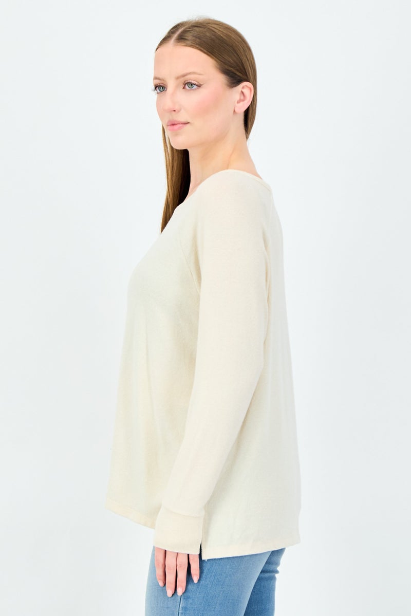 UNDIZ Women Crew Neck Knitted Sweater, Beige - Image 2