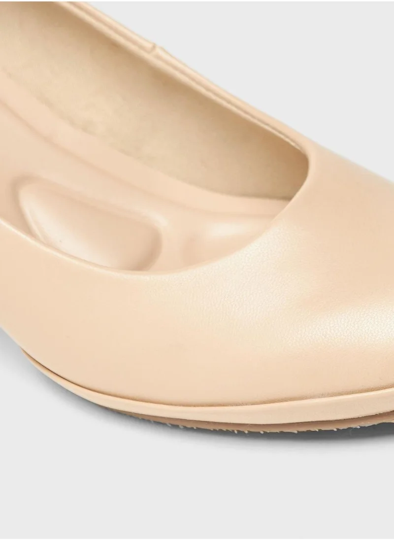 Le Confort Block Heel Pumps