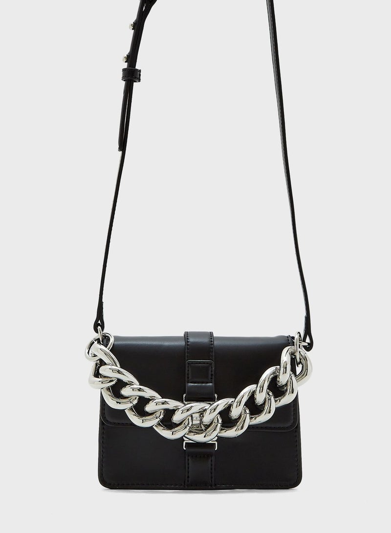 Item Chain Crossbody