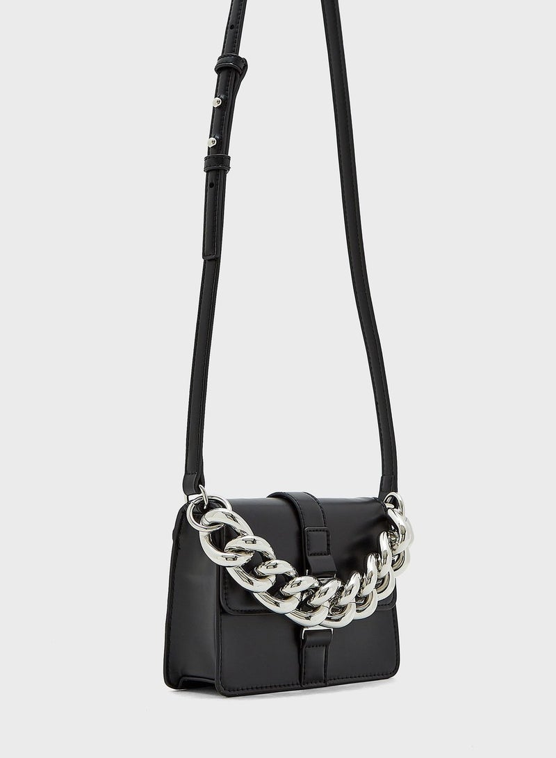 Item Chain Crossbody