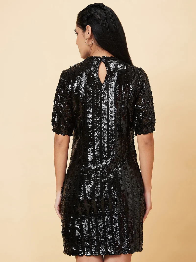 جلو باص Women Embellished High Neck Sequined Sheath Dress