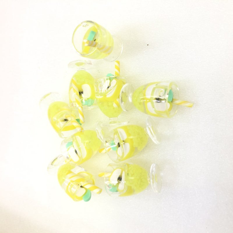 Factory direct supply DIY luminous fruit sippy cup doll house miniature ornaments car accessories earrings stationery bags Yellow green apple