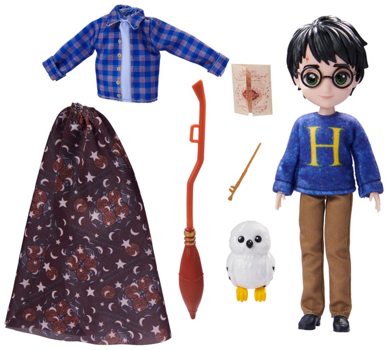 Wizarding World Harry Potter, 8-inch Harry Potter Doll Gift Set with Invisibility Cloak and 5 Doll Accessories, Kids Toys for Ages 6 and up - Image 1