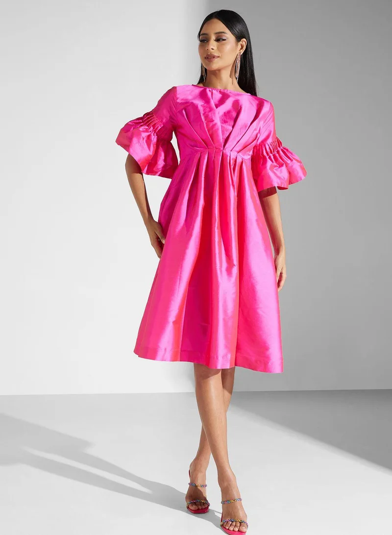سنوار Flared Sleeve Tiered Dress