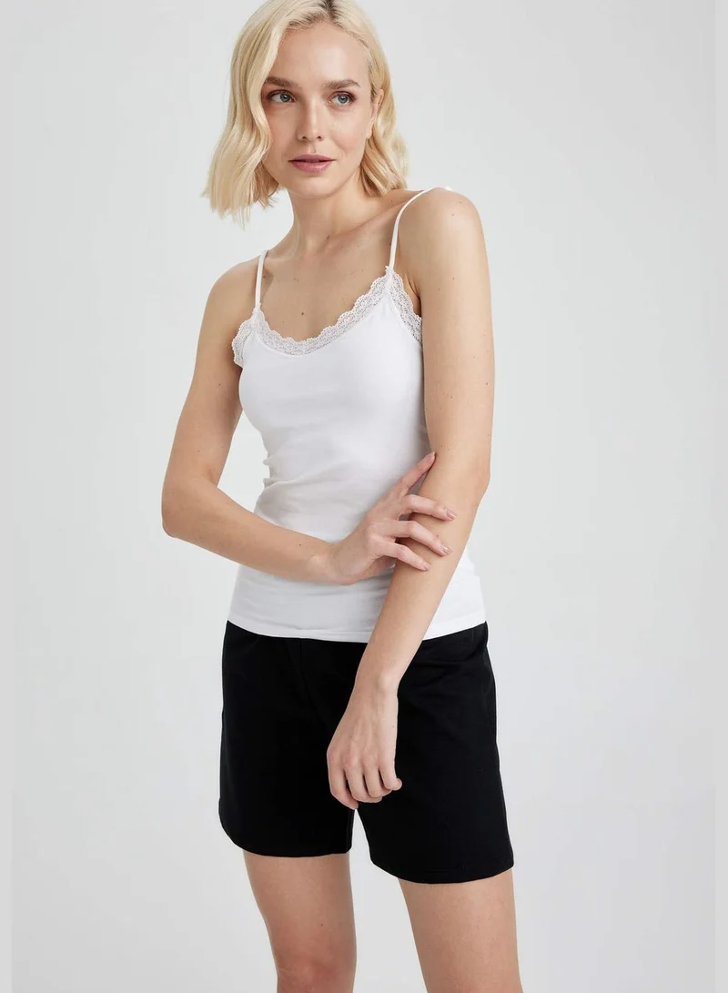 ديفاكتو Regular Fit Strappy Frill Detail Vest