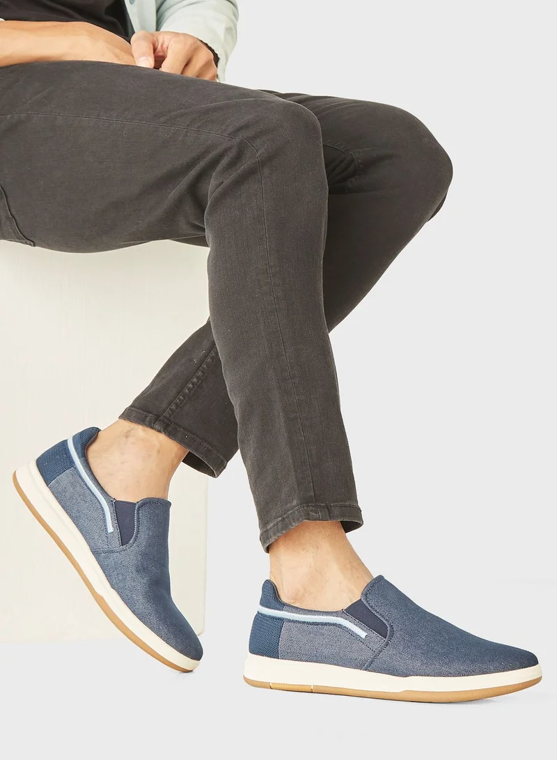 لي كوبر Casual Slip Ons Shoes