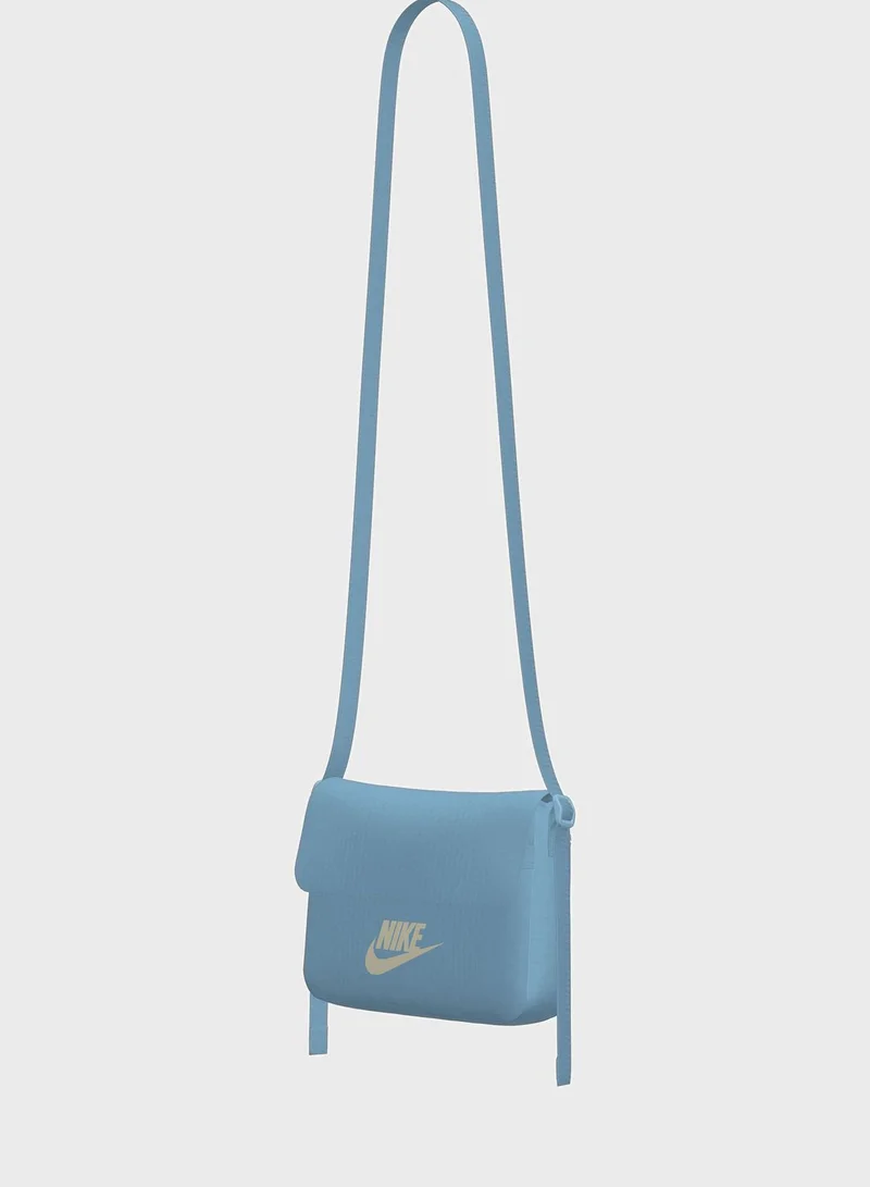Nike Futura 365 Crossbody