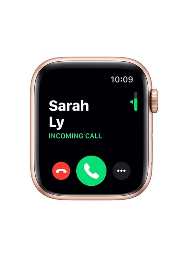 ابل  تم تجديده - ساعة سيريس 5 40 مم، هيكل من الألومنيوم مع نظام تحديد المواقع العالمي (GPS) وسوار رياضي باللون الوردي الرملي - Image 3