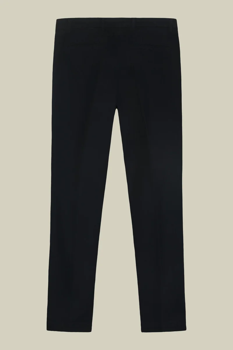 Doppelganger Blue Classic men's chinos in regular fit with stretch twill construction - DK Blue for Men | Best Price UAE