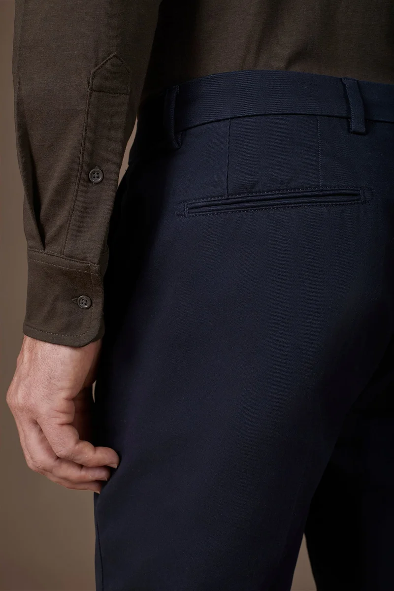 Doppelganger Blue Classic men's chinos in regular fit with stretch twill construction - DK Blue for Men | Best Price UAE