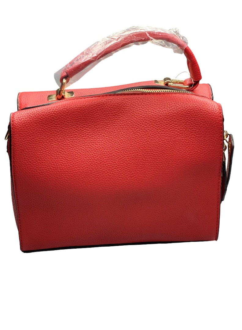 Influence Germany Elegant Red Structured Handbag – Timeless Design with Gold Accents - Image 1