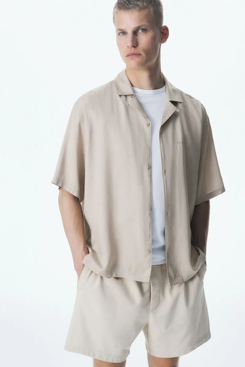 اتش اند ام قميص ريزورت بقصة واسعة