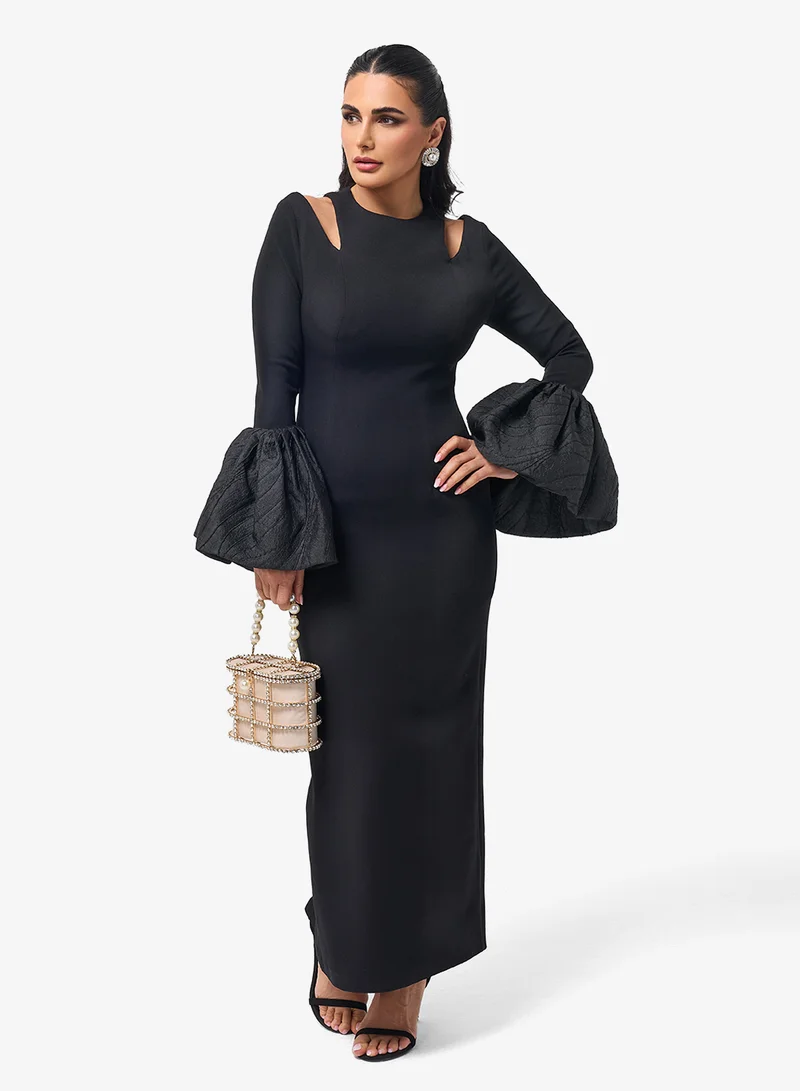 ثريدز باي اجوني فستان ماكسي طويل بأكمام واسعة بفتحات