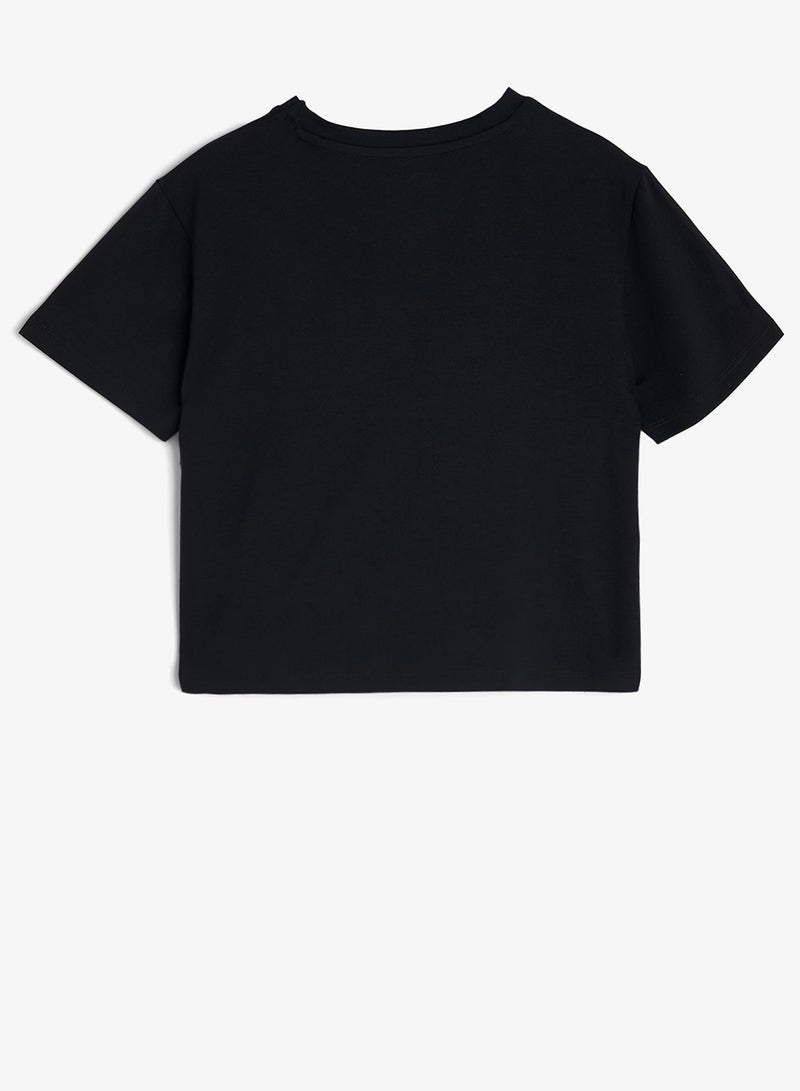 GUESS Youth Graphic Crew Neck T-Shirt - Image 2
