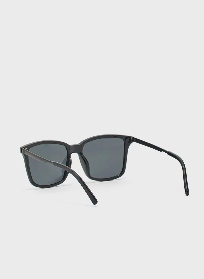 Seventy Five Polarized Casual Wayfarer Sunglasses