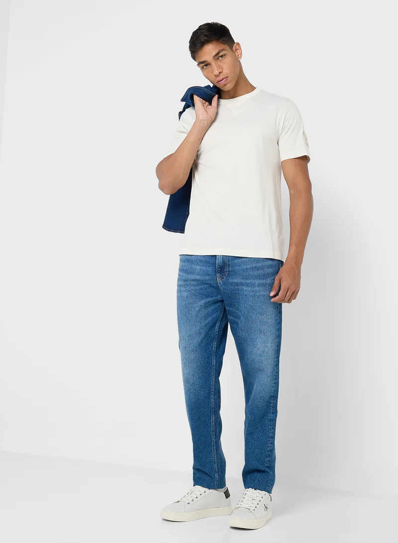 كالفن كلاين جينز Logo Print Badge Regular T-Shirt