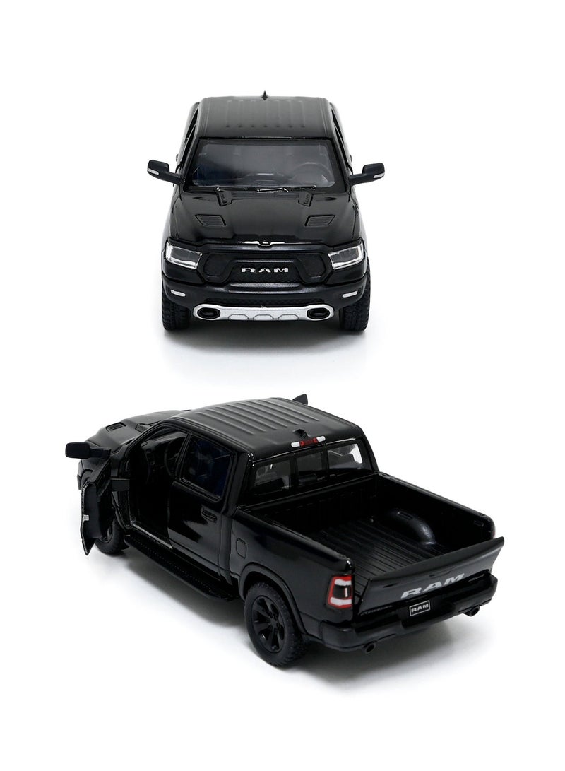 Kinsmart سيارة لعبة رام 1500 2019 بمقياس 1/46 مصنوعة من المعدن مع أبواب قابلة للفتح وإجراء سحب للخلف - Image 1