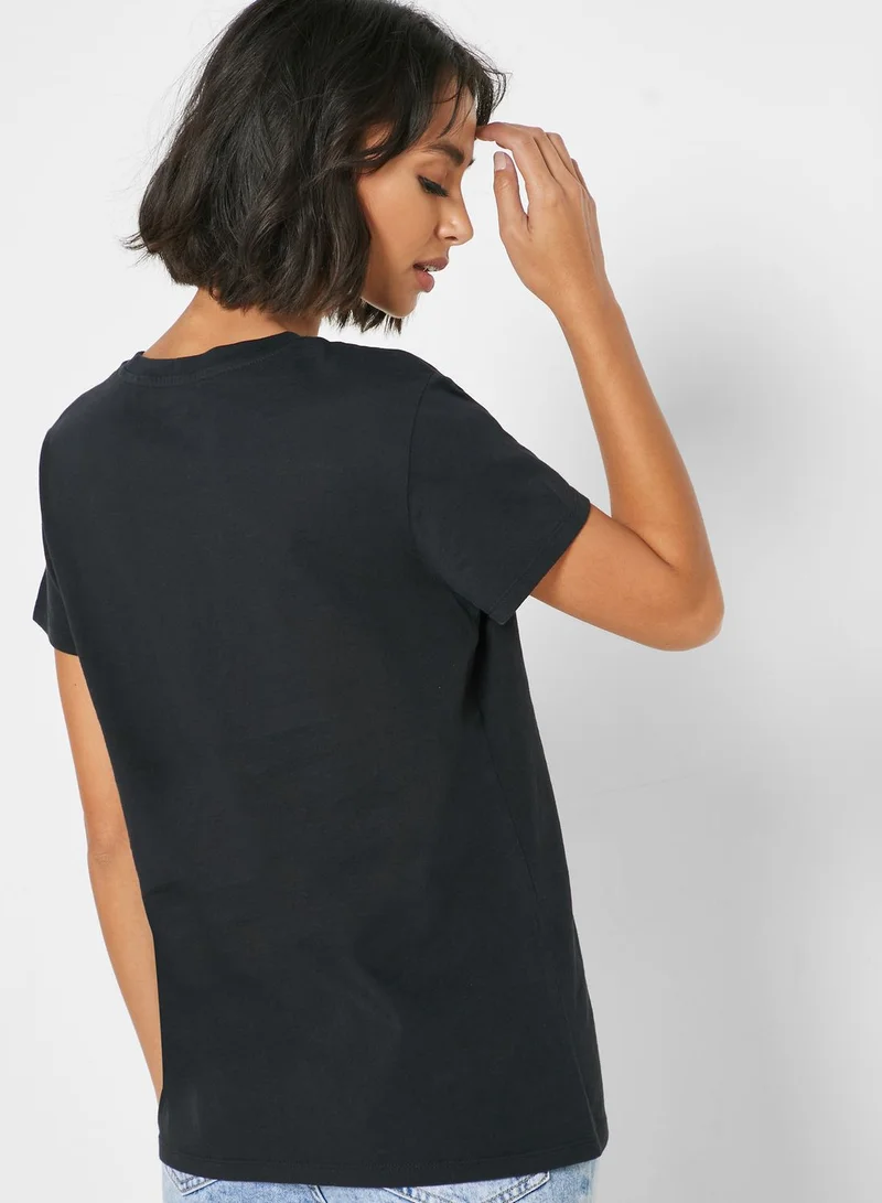 Levi's Crew Neck Logo T-Shirt