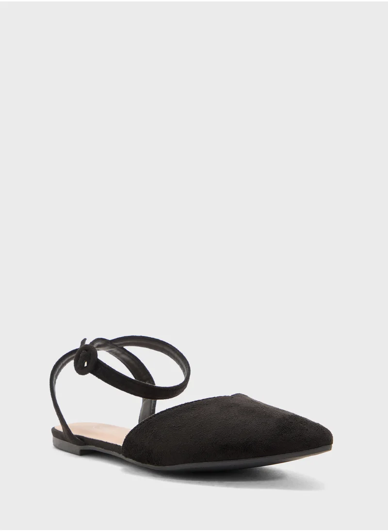 ايلا Sleek Strap Flats