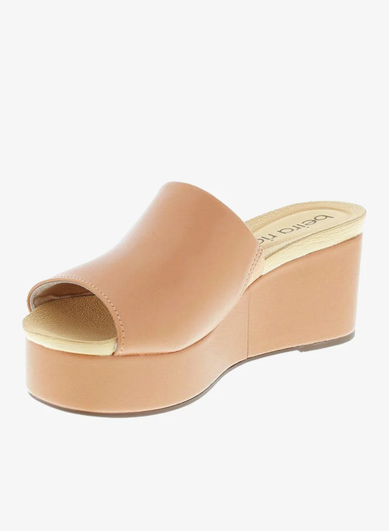 Beira Rio Nude Flat Sandals for Women – Stylish Ladies Flat Sandals & Comfortable Flat Slippers for Women | Best Price UAE