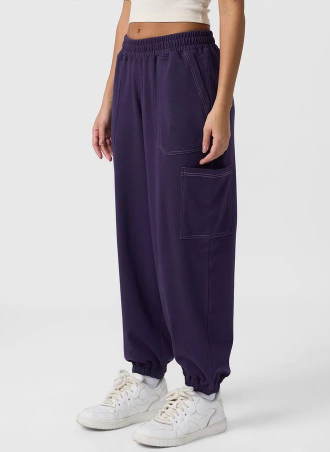 The Souled Store  The Souled Store Berry Women Solid Baggy Cargo Joggers  | Best Price UAE