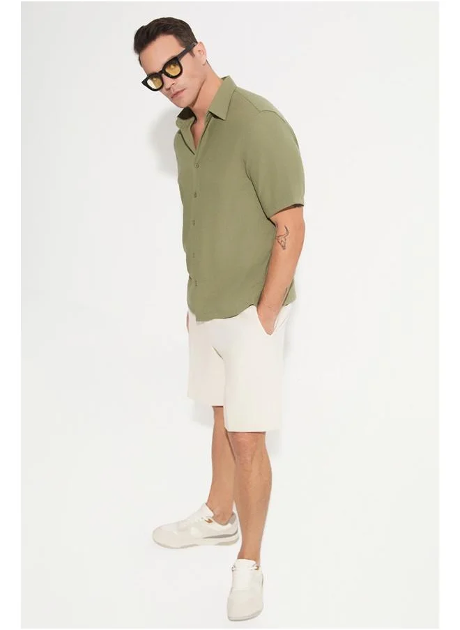 جون June Men Linen Look Short Sleeve Shirt Khaki